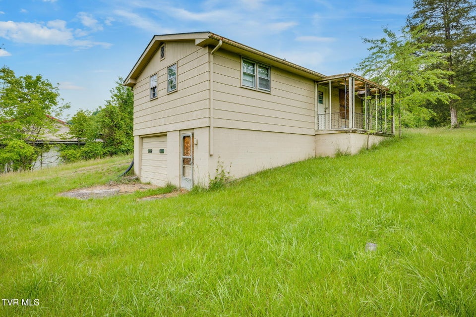 Photo #28: 4136 Ridge Road