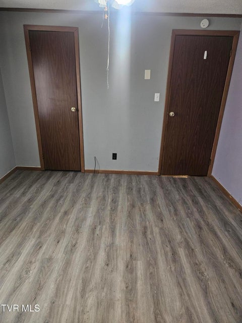 Photo #31: 205 Wood Avenue