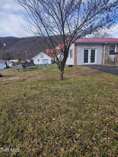 Photo #38: 205 Wood Avenue