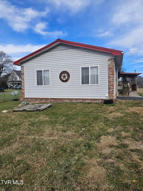 Photo #4: 205 Wood Avenue