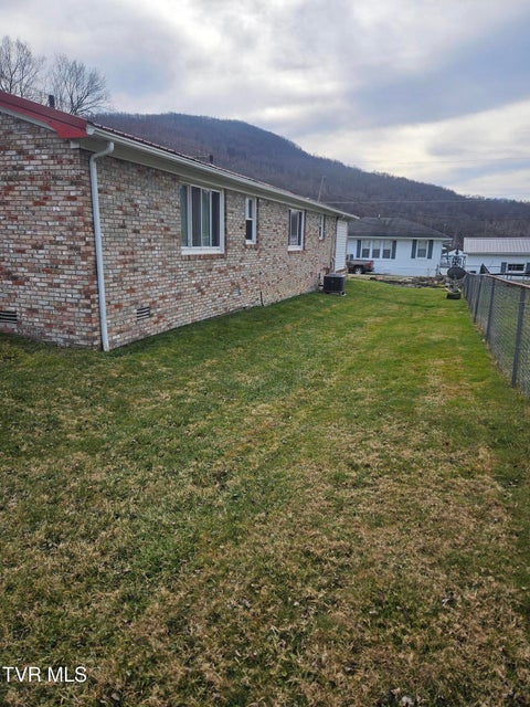 Photo #40: 205 Wood Avenue