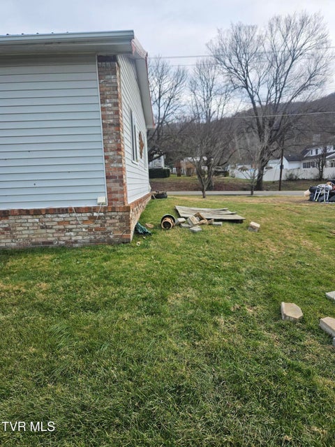 Photo #42: 205 Wood Avenue