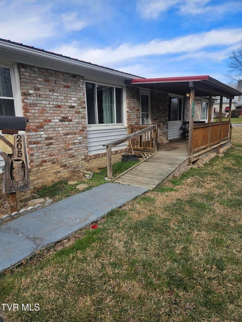 Photo #3: 205 Wood Avenue