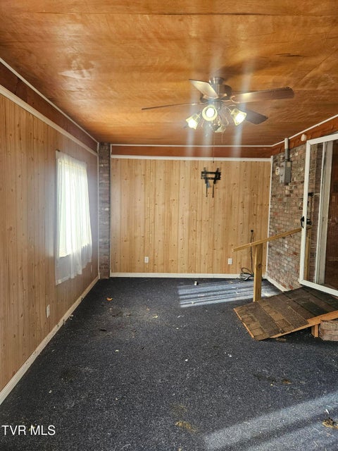 Photo #21: 205 Wood Avenue