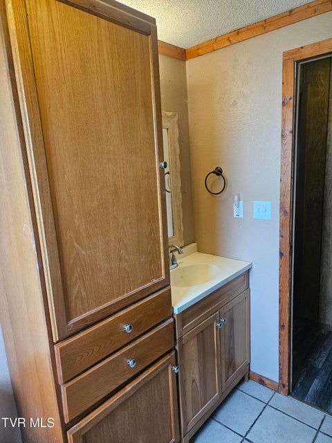 Photo #22: 205 Wood Avenue