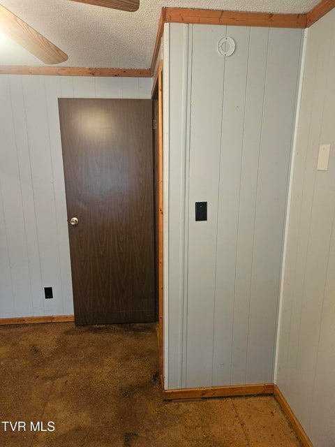 Photo #27: 205 Wood Avenue