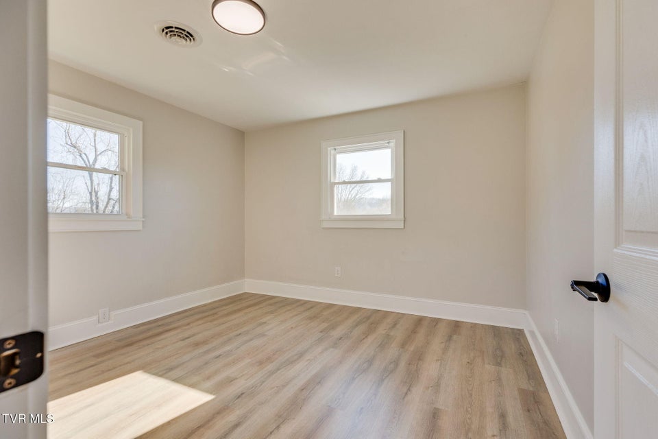 Photo #14: 146 Carlton Road