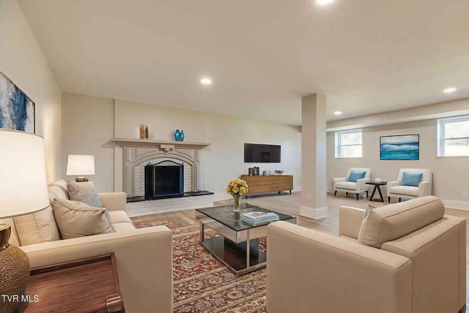 Photo #25: 146 Carlton Road