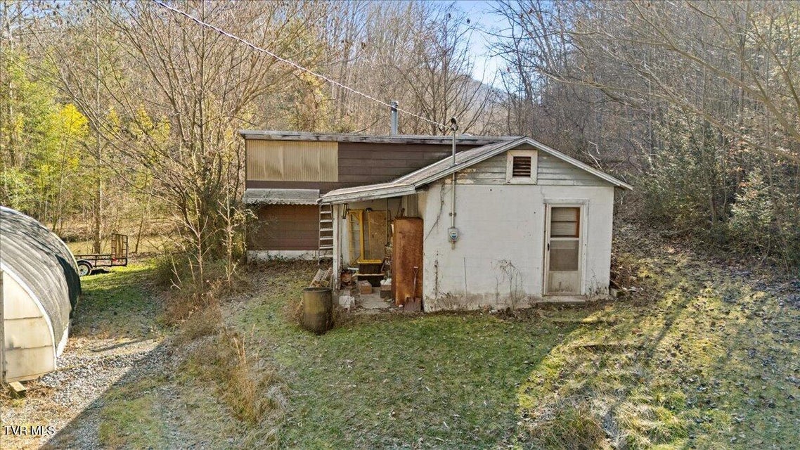 Photo #41: 704 River Road