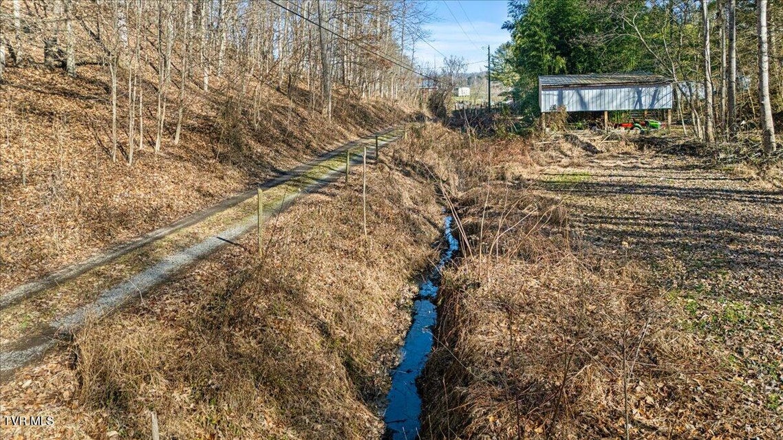 Photo #57: 704 River Road