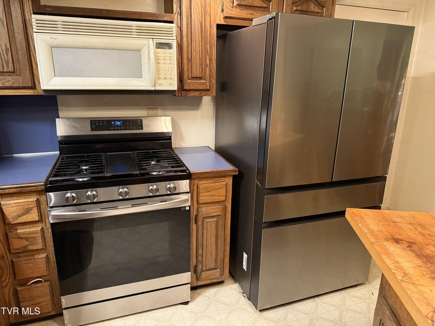 Photo #12: 704 River Road