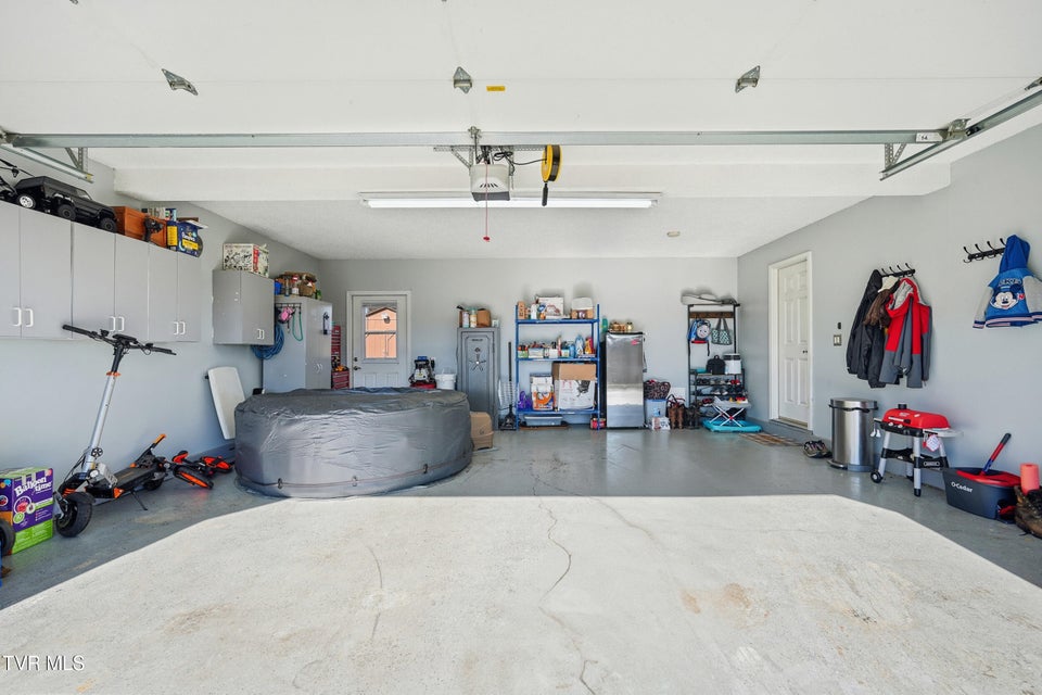 Photo #33: 1115 Daisy Lane