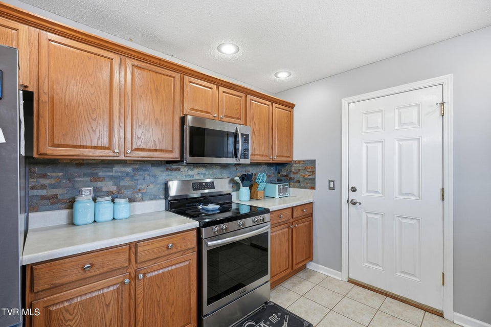 Photo #15: 1115 Daisy Lane