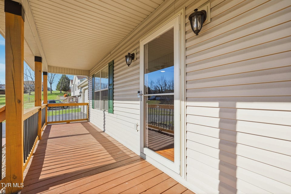 Photo #4: 1115 Daisy Lane