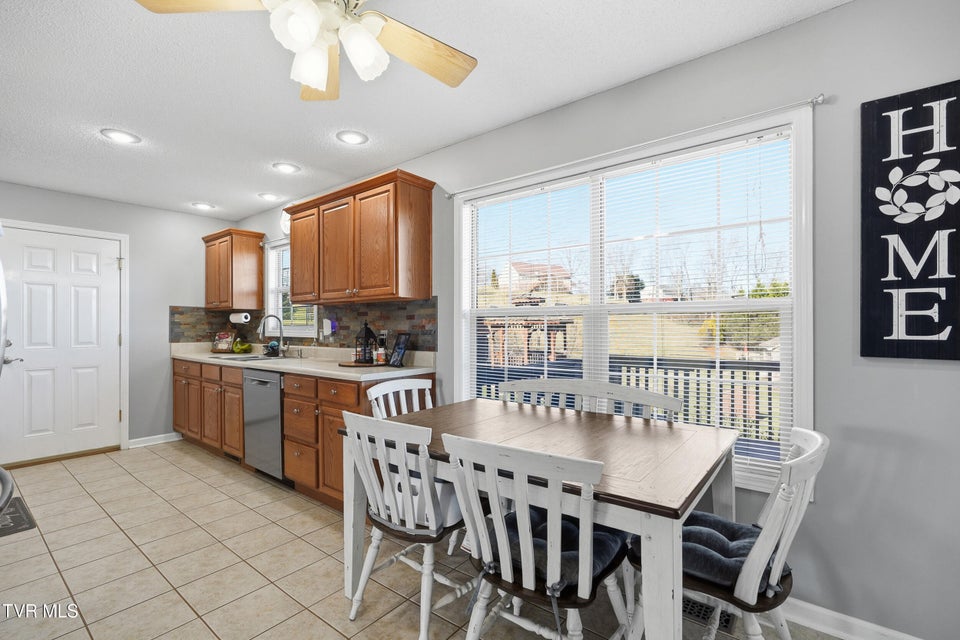 Photo #11: 1115 Daisy Lane