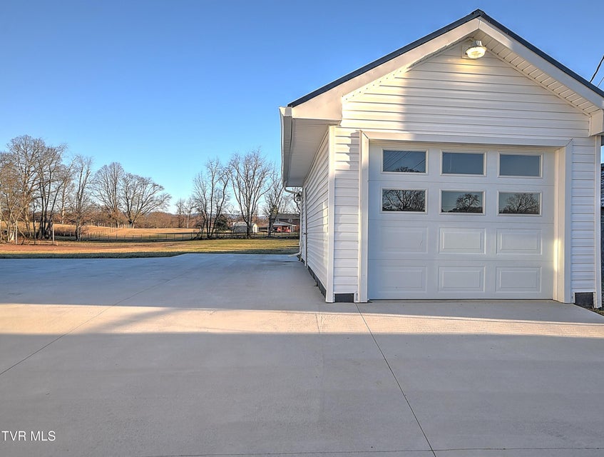 Photo #42: 16106 Lee Highway