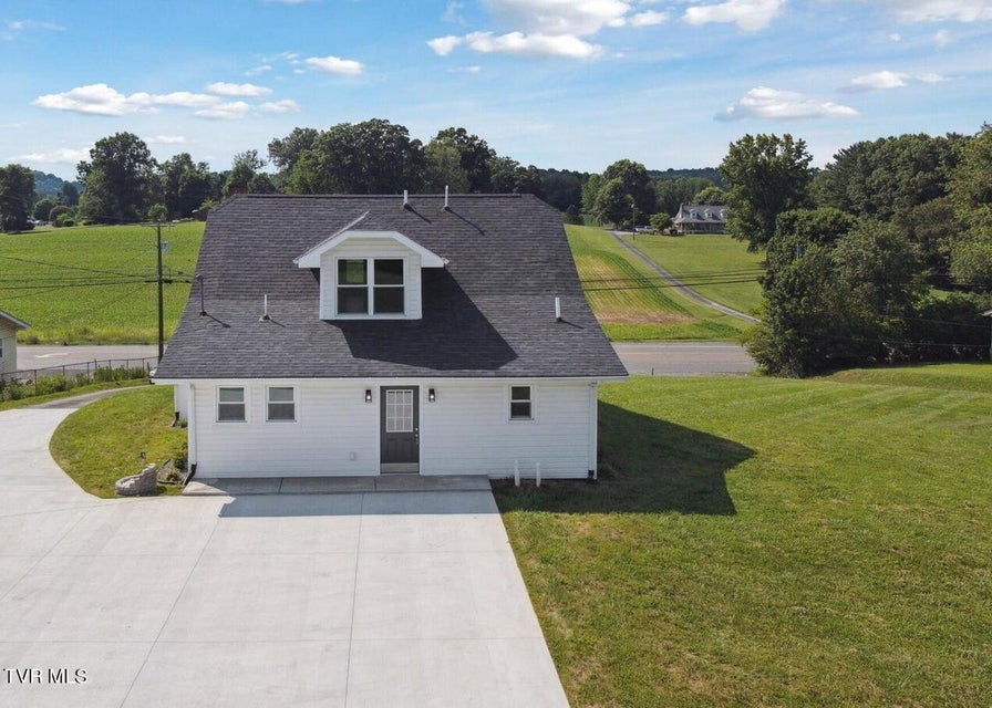 Photo #3: 16106 Lee Highway