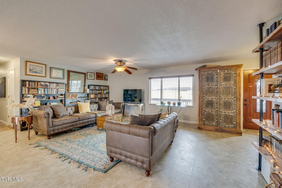 Photo #9: 2040 Warrensburg Road