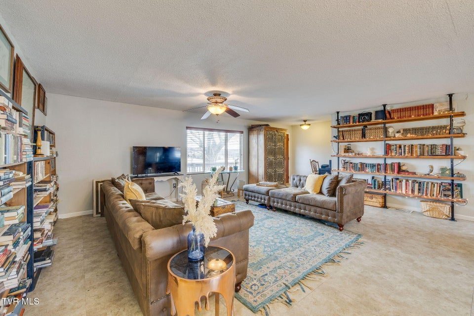 Photo #10: 2040 Warrensburg Road