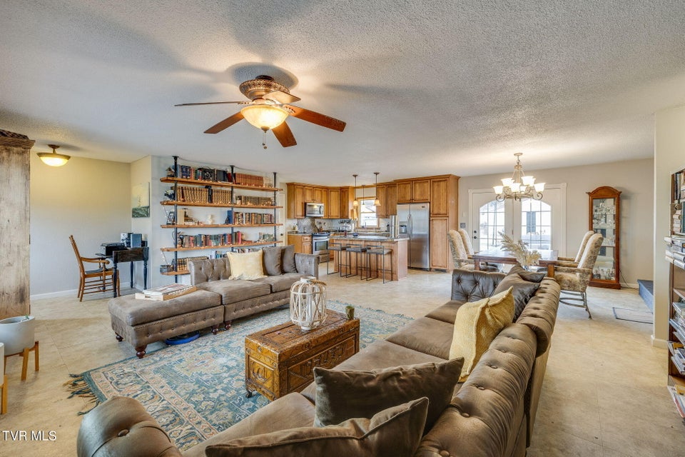 Photo #11: 2040 Warrensburg Road