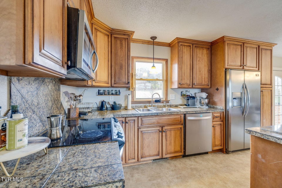 Photo #17: 2040 Warrensburg Road