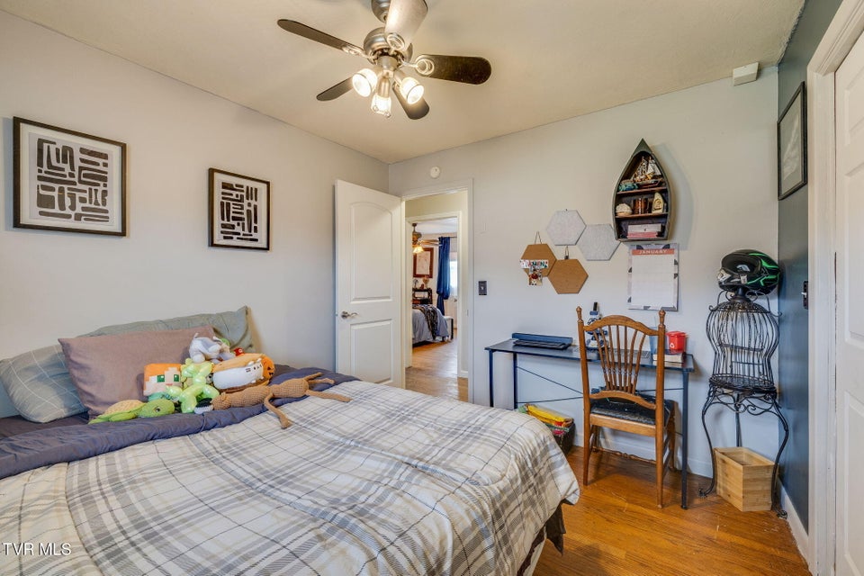 Photo #24: 2040 Warrensburg Road