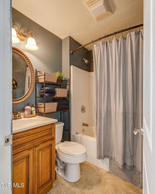 Photo #25: 2040 Warrensburg Road