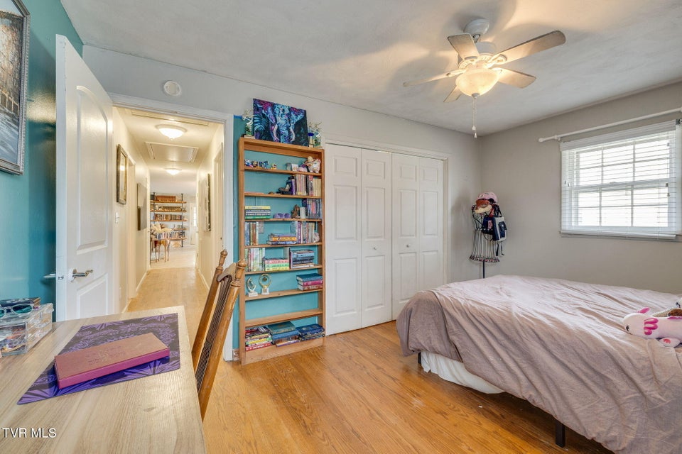 Photo #27: 2040 Warrensburg Road