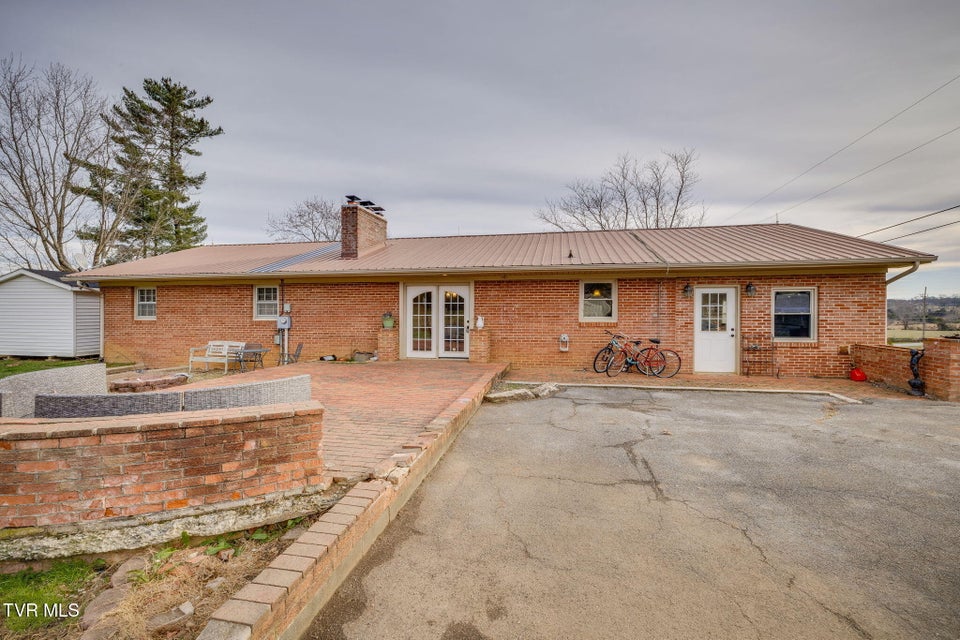 Photo #38: 2040 Warrensburg Road