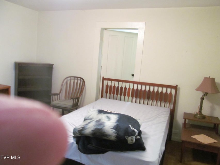 Photo #7: 90 Lake Meadow Drive