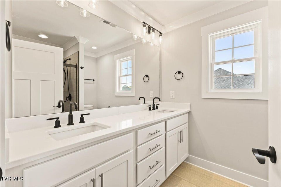 Photo #30: 1270 Cabot Cove