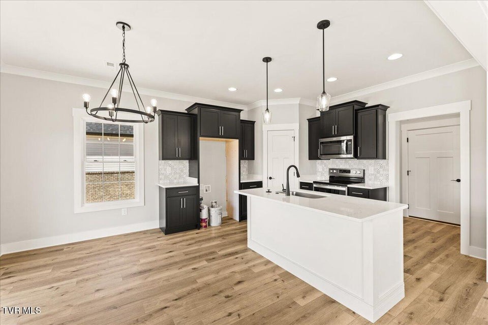 Photo #9: 1270 Cabot Cove