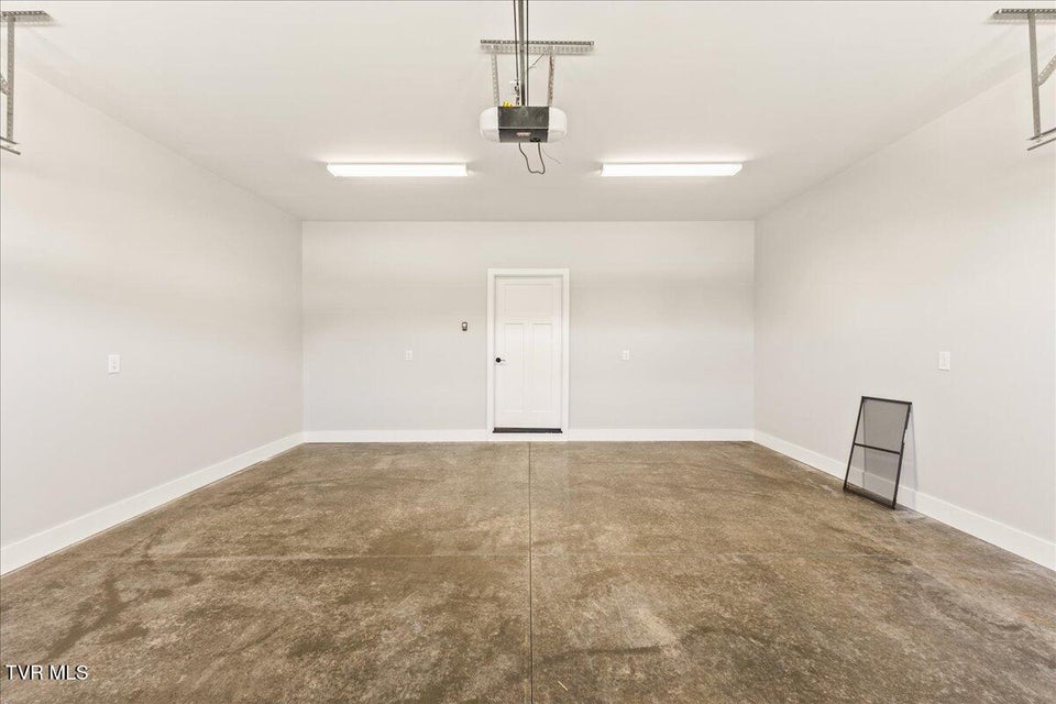 Photo #40: 1270 Cabot Cove