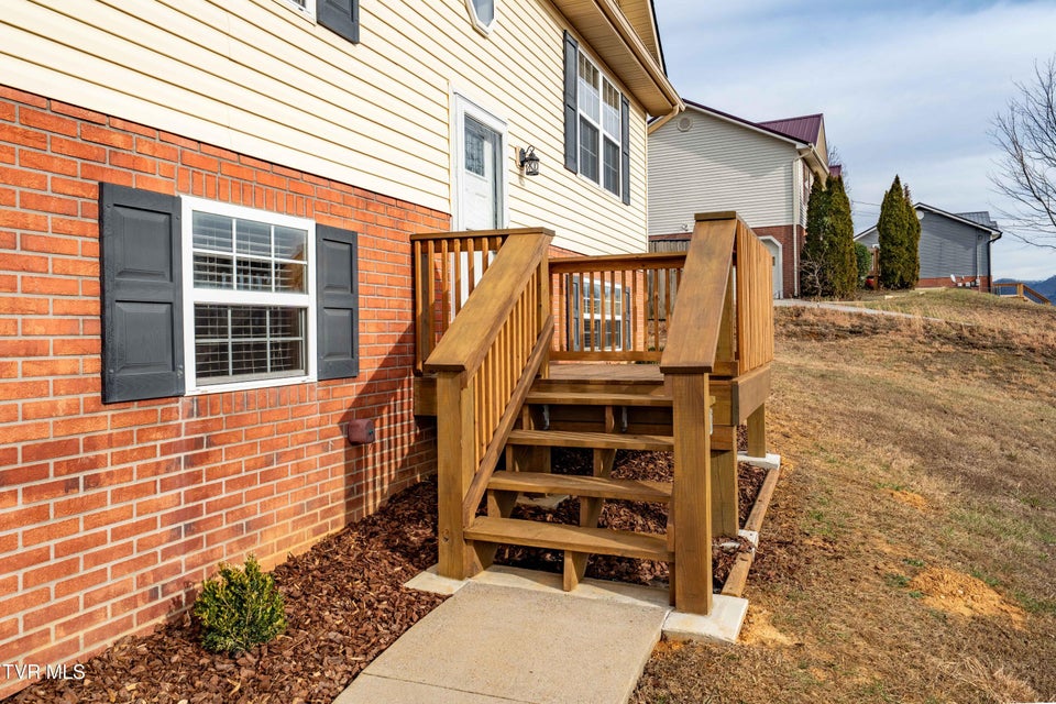 Photo #5: 510 Mockingbird Place