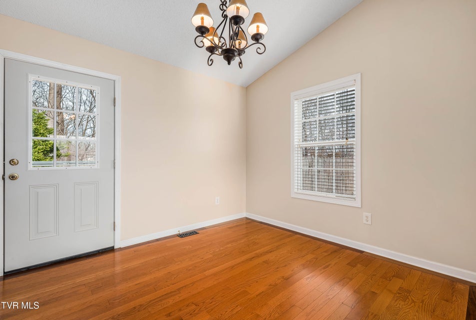 Photo #13: 510 Mockingbird Place