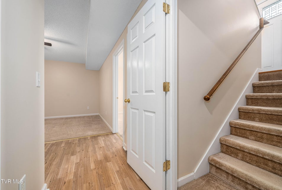 Photo #27: 510 Mockingbird Place