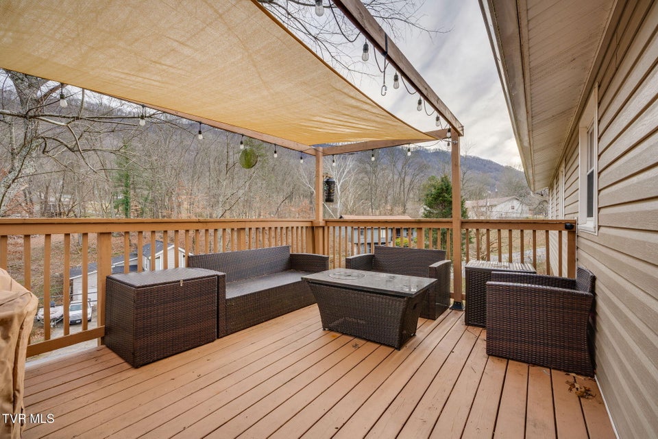 Photo #31: 1025 Amersham Road