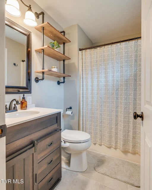 Photo #13: 1025 Amersham Road