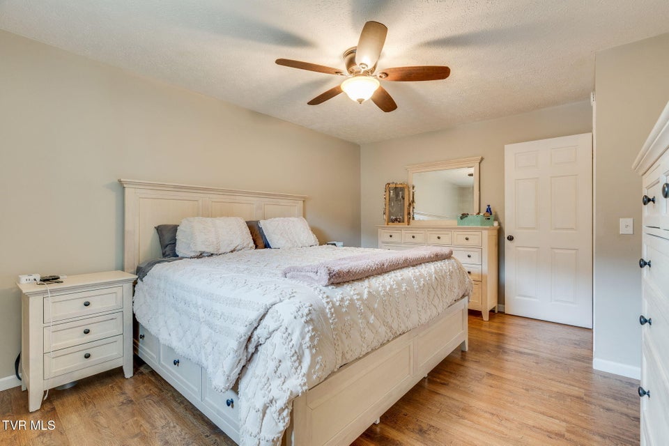 Photo #12: 1025 Amersham Road