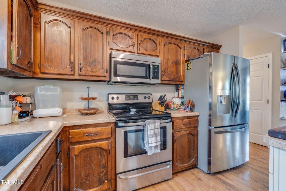 Photo #9: 1025 Amersham Road