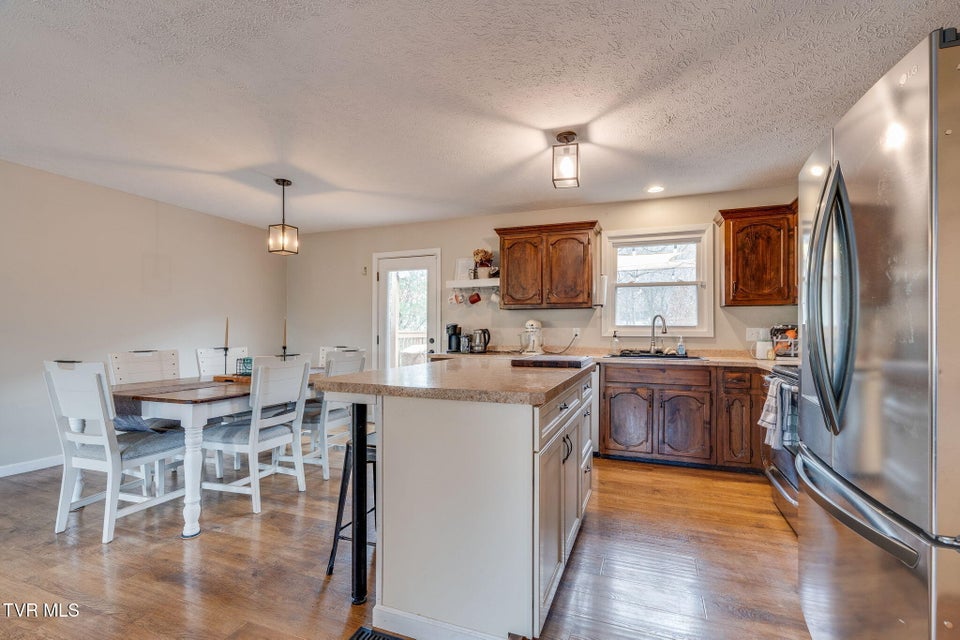 Photo #6: 1025 Amersham Road