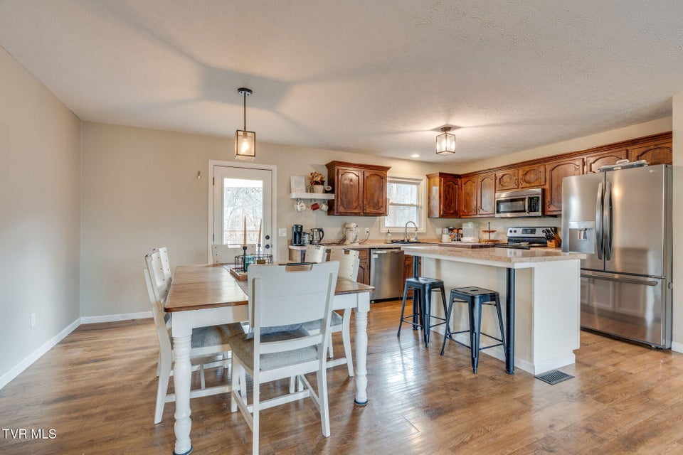 Photo #5: 1025 Amersham Road