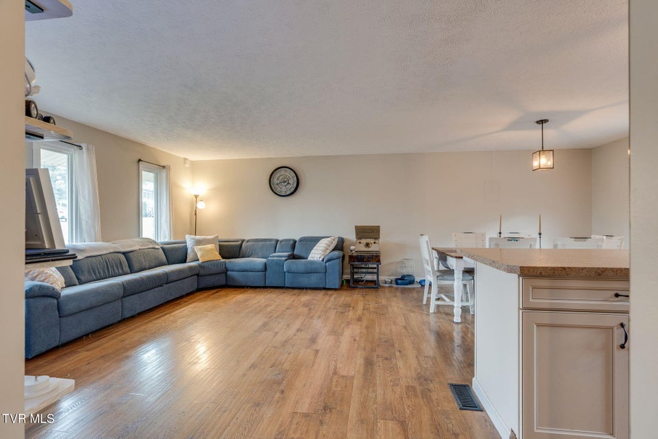 Photo #3: 1025 Amersham Road