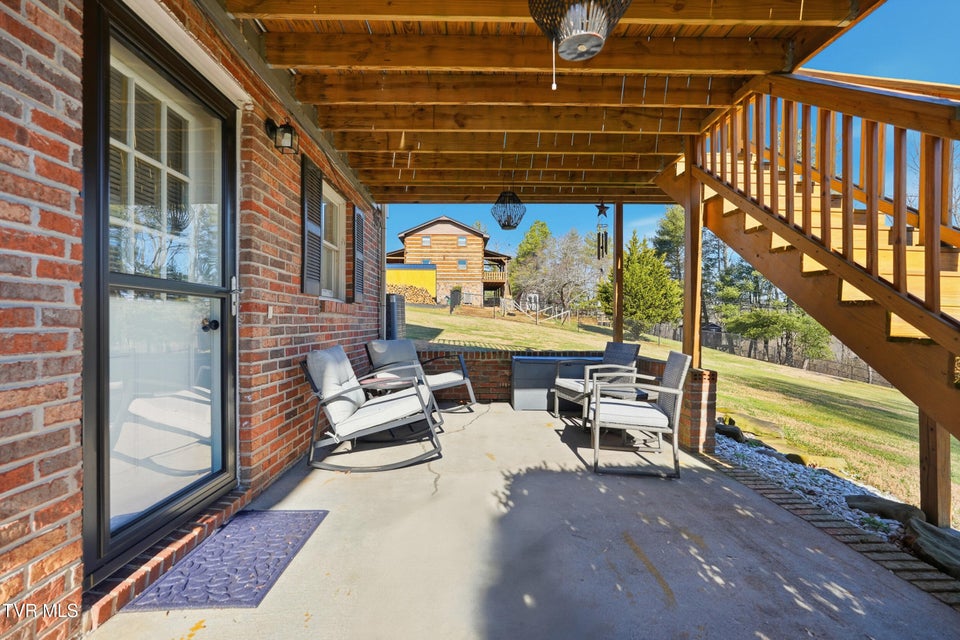 Photo #12: 2660 Warren Drive Drive