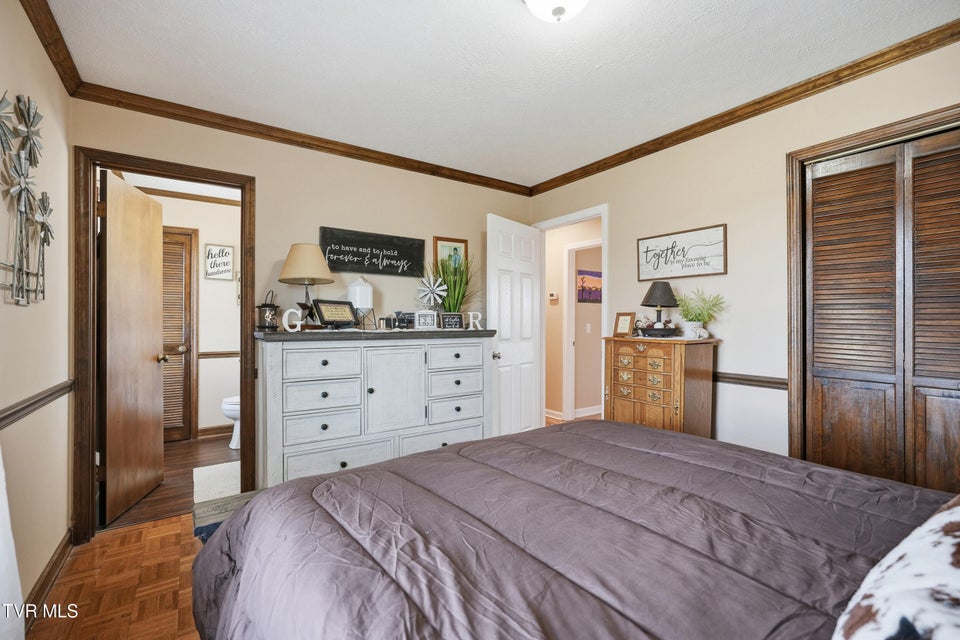 Photo #26: 2660 Warren Drive Drive