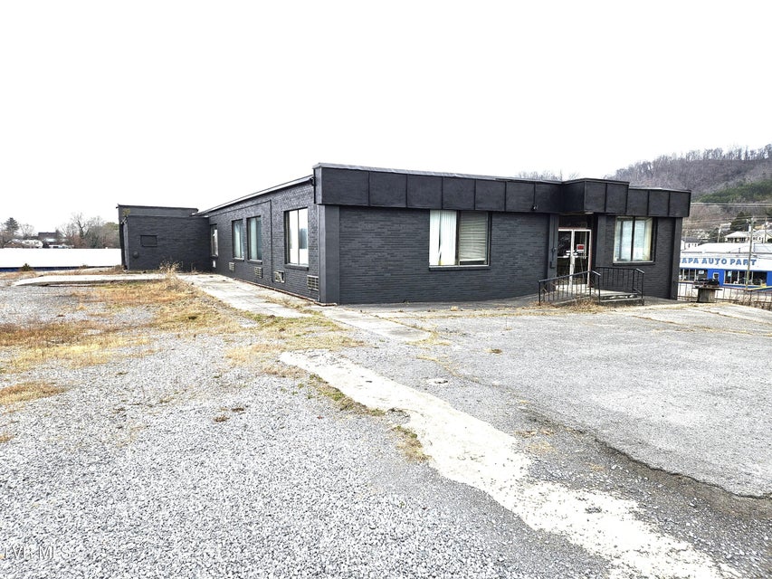 Photo #5: 520 Main Street