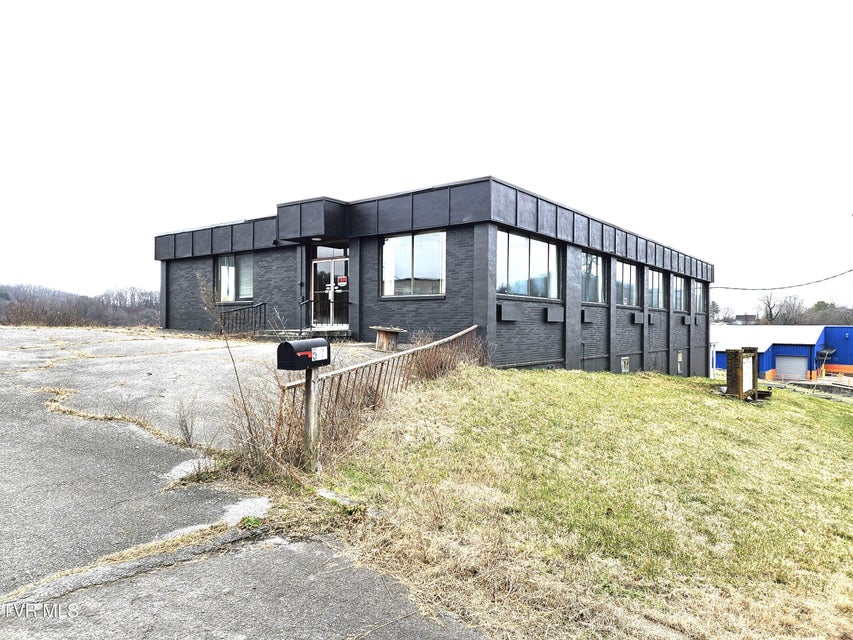 Photo #2: 520 Main Street