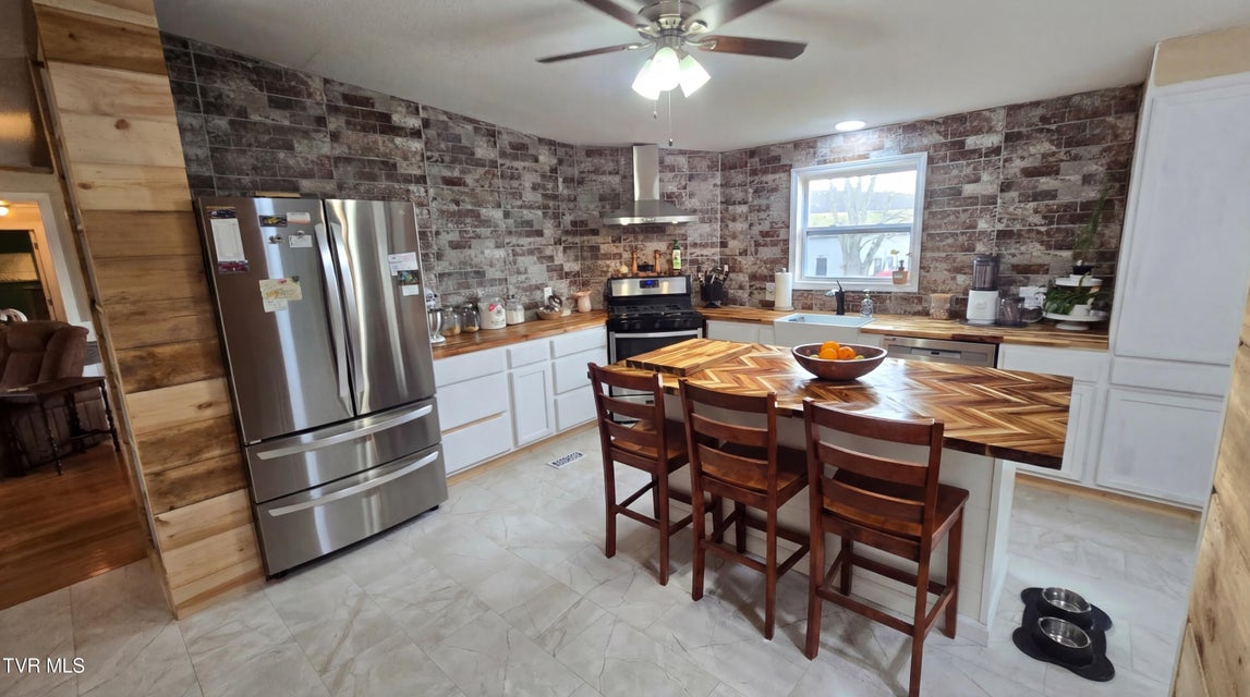 Photo #7: 1435 Bailey Bridge Road