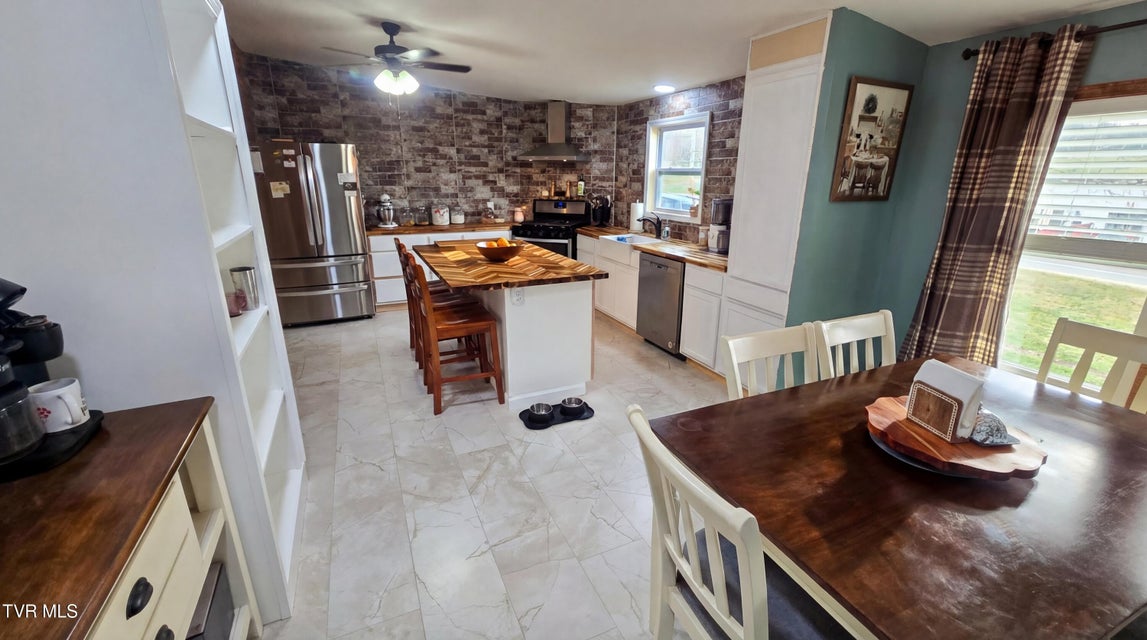 Photo #10: 1435 Bailey Bridge Road