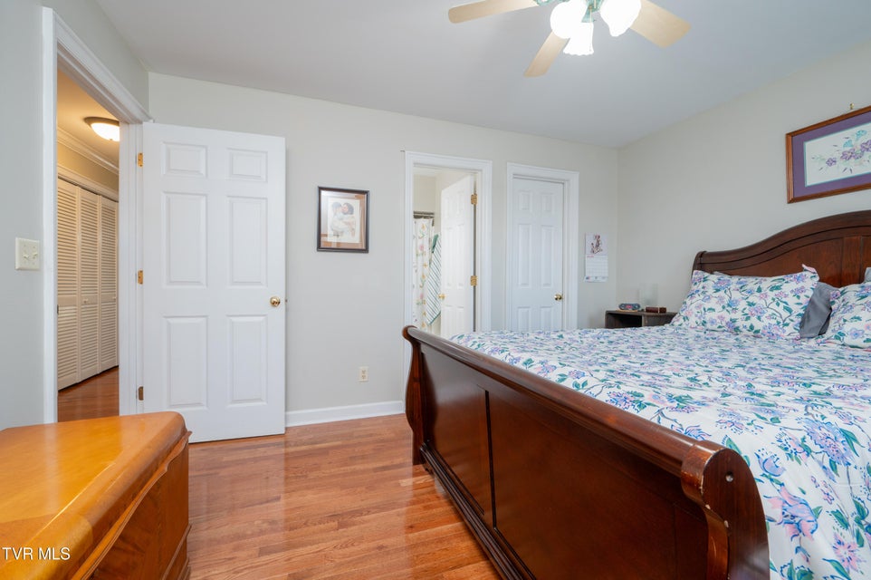 Photo #15: 2030 Manor Court